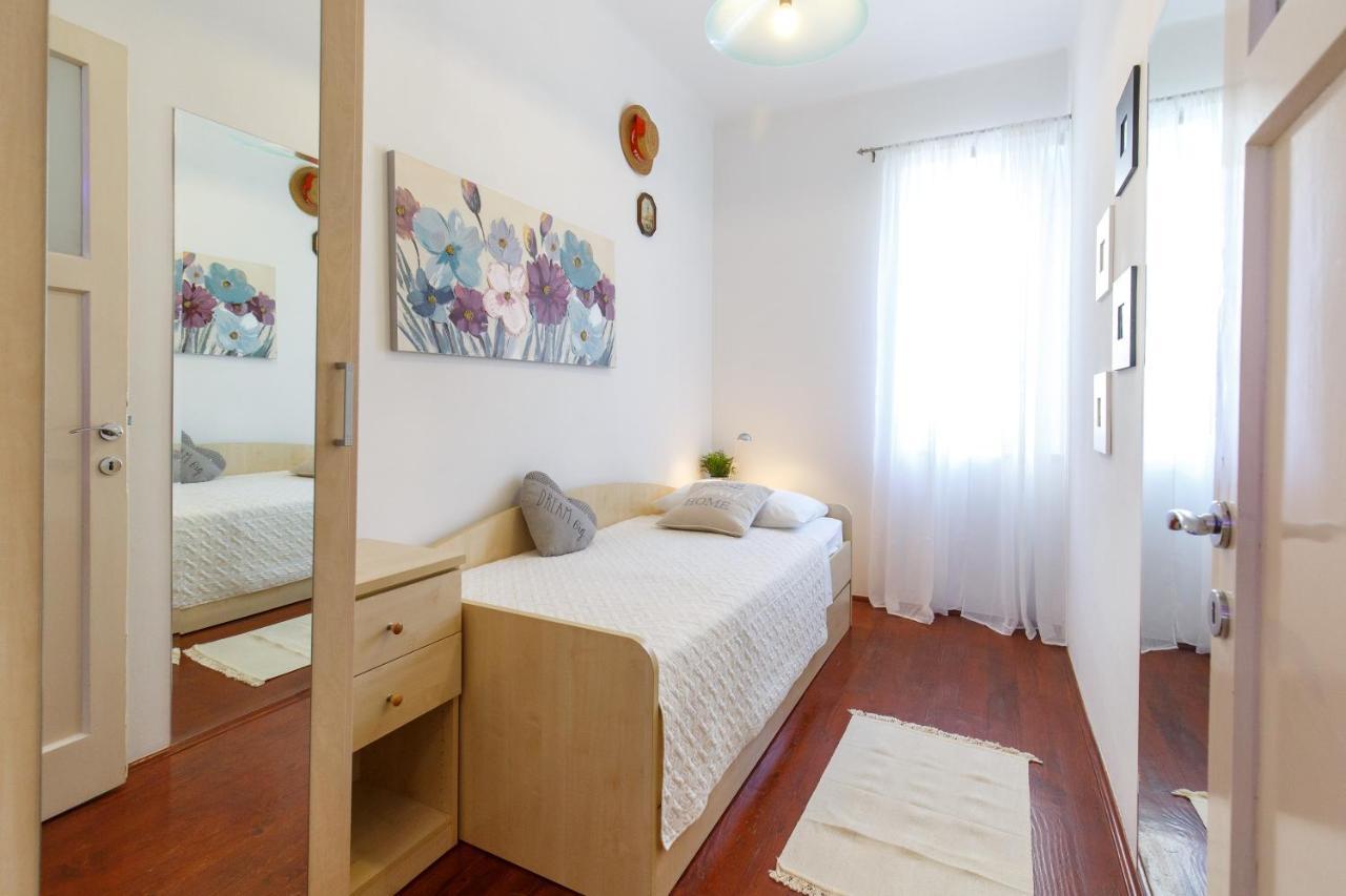 Spacious Apartment Center Σπλιτ Εξωτερικό φωτογραφία